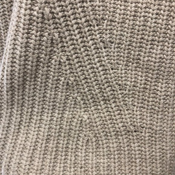 Puff Sleeve VNeck Sweater - Picture 4 of 10